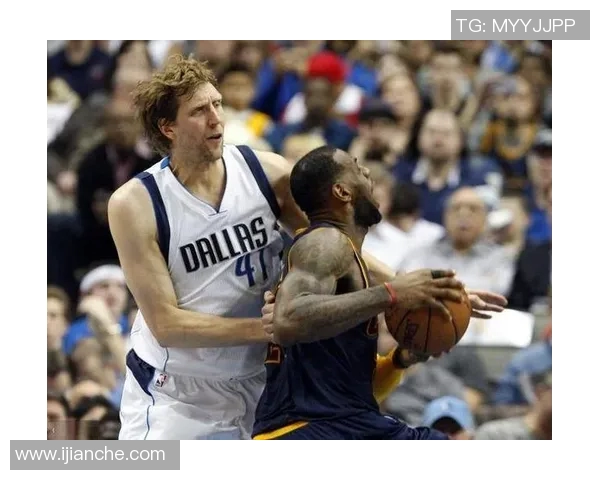 雷霆小牛对决精彩纷呈球星表现引发球迷热议与期待